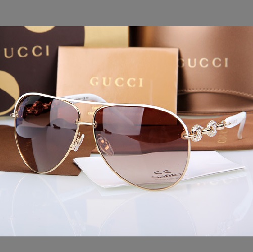 kinh-mat-thoi-trang-nu-gucci-1