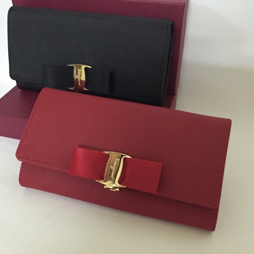 Ví nữ nắp gấp Salvatore Ferragamo SF01