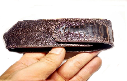 Bao da vertu độc làm từ da chân đà điểu