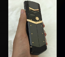 Điện thoại Vertu Signature S Ultimate black DLC ẩn phím số