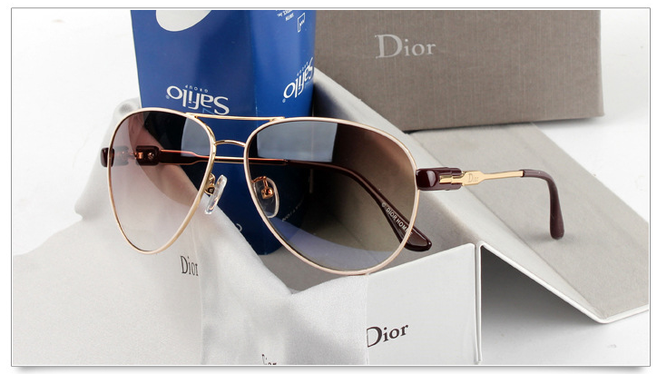 Kính mắt cao cấp thời trang Dior
