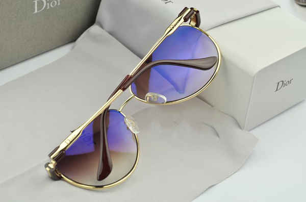 Kính Dior thời trang gọng vàng