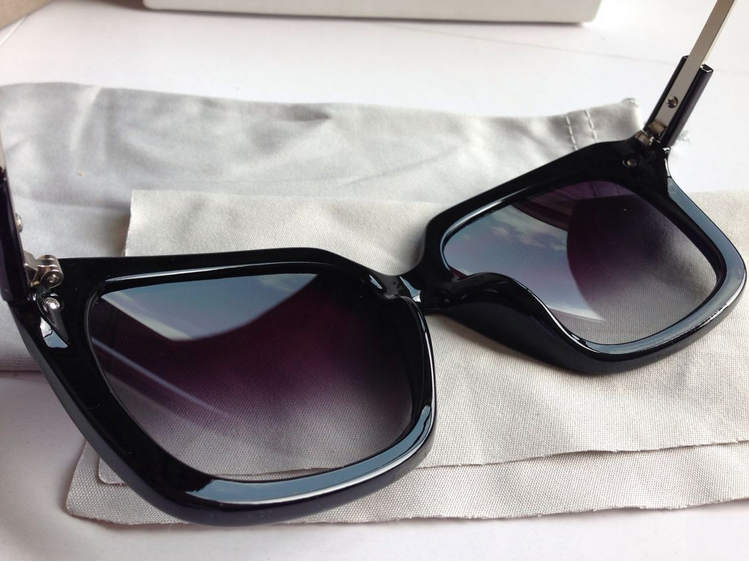 Kính mắt thời trang cao cấp Dior lady