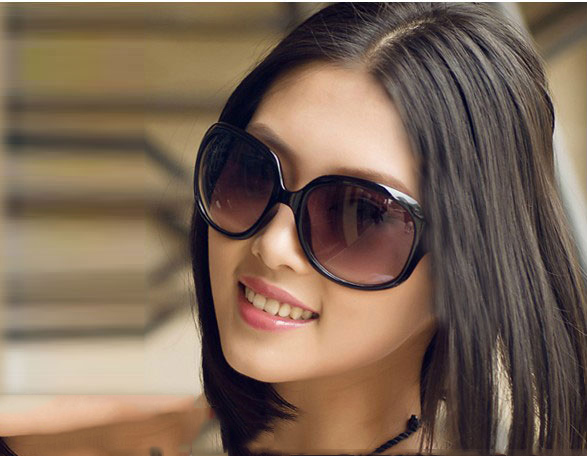 Kính mắt thời trang cao cấp Dior Lady 02